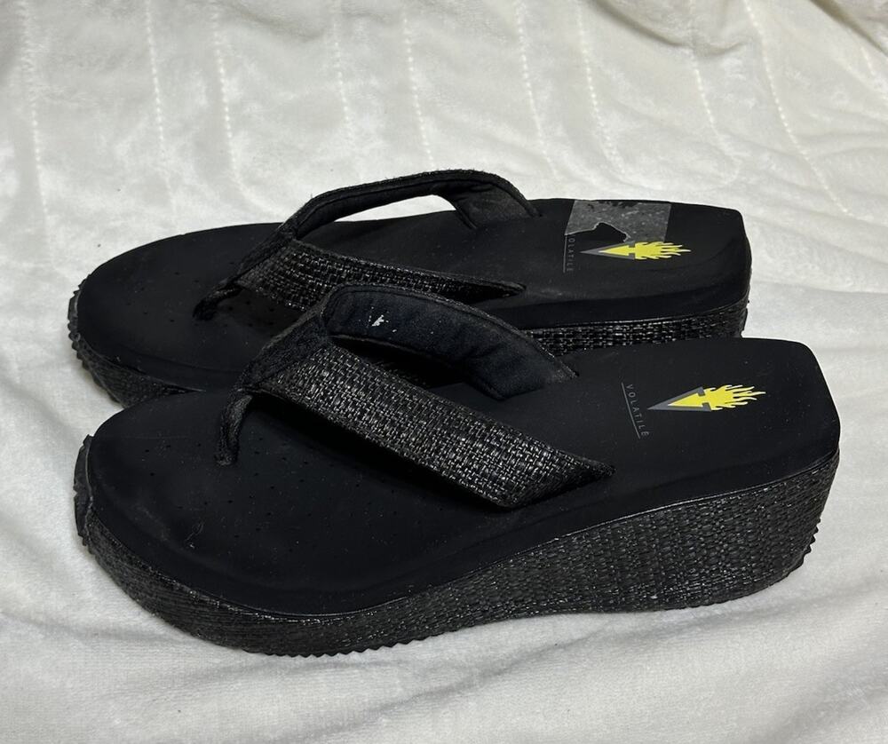 Volatile Black Woven Wedge Flip Flop Sandals Size 7 Platform Y2K Beach Pool